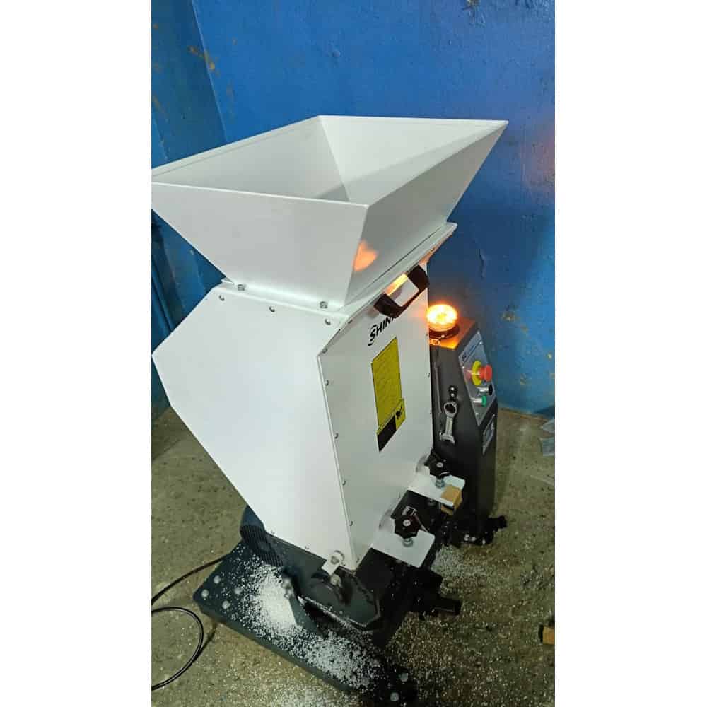 Дробилка для полимеров SG-1635N