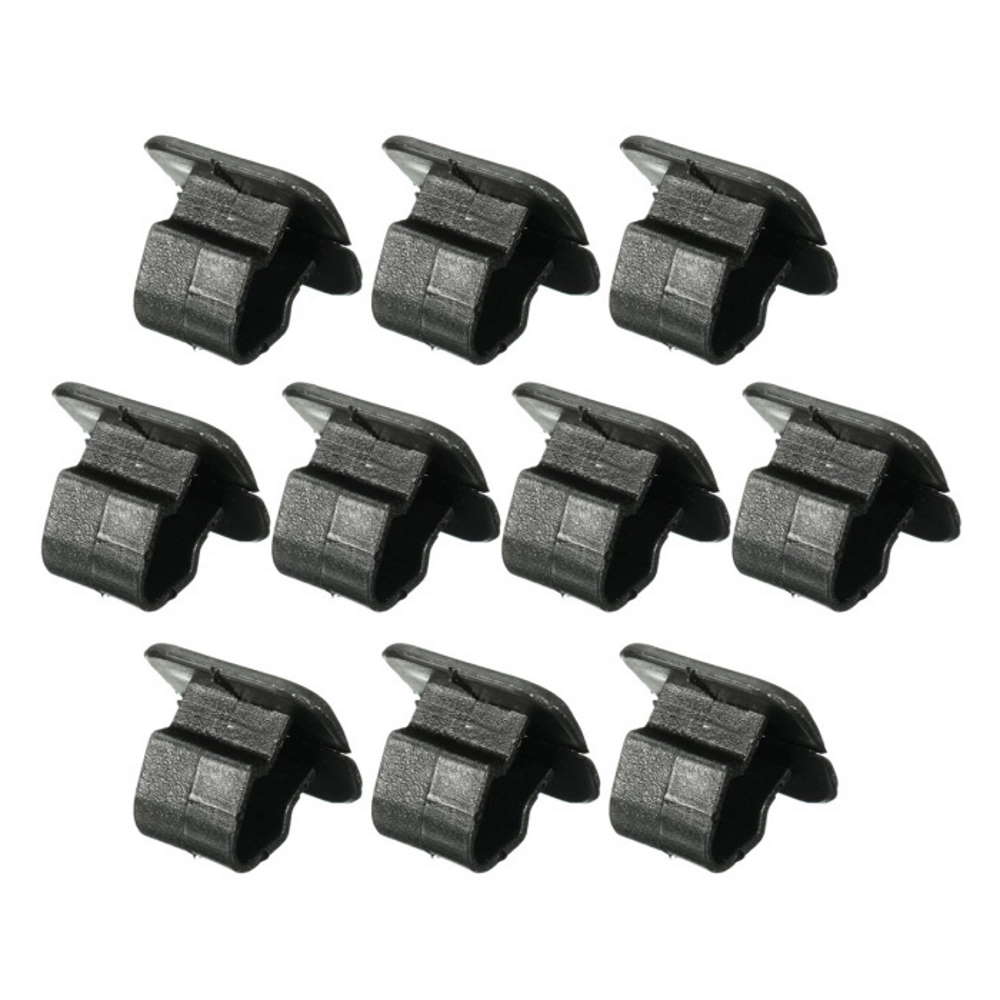 Пластиковый фиксатор капота