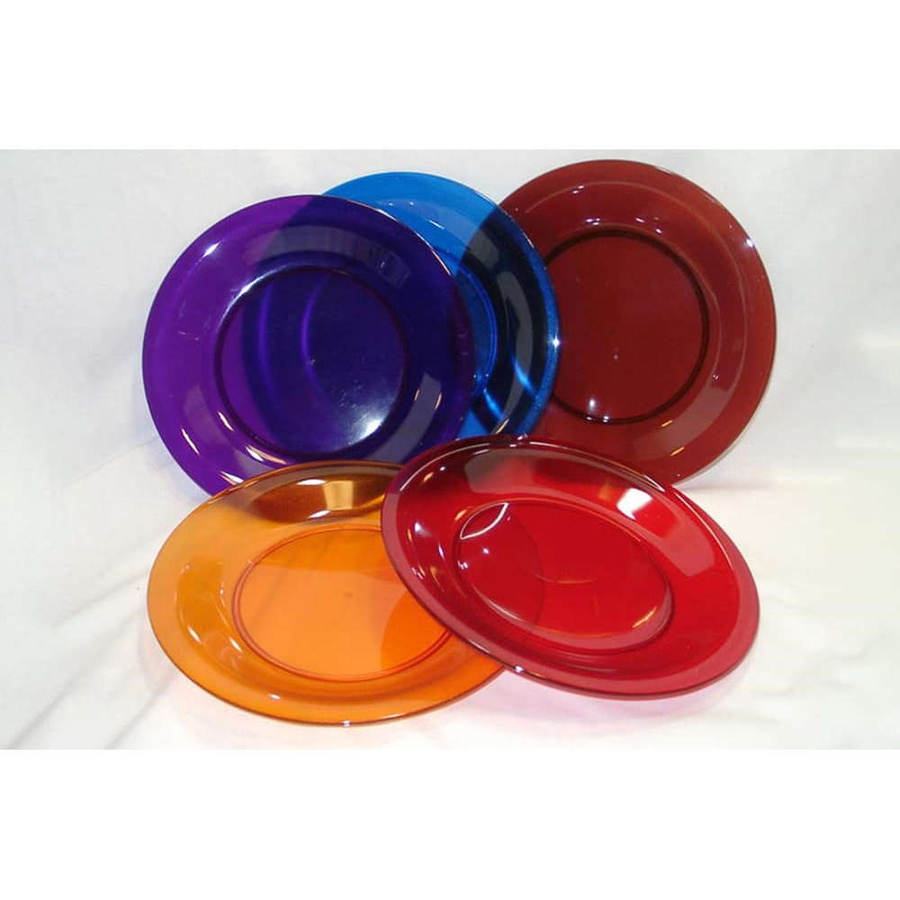 Разноцветные тарелки из пластмассы