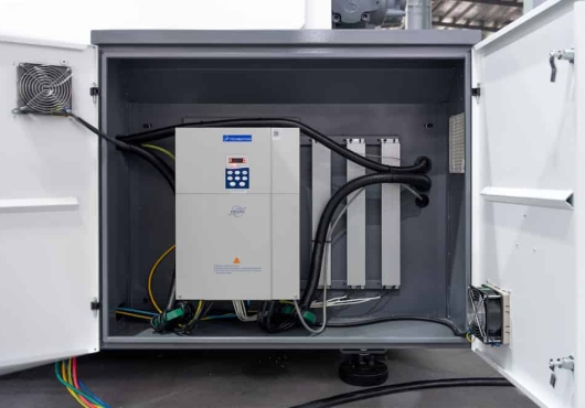 Инвертер серводвигателя