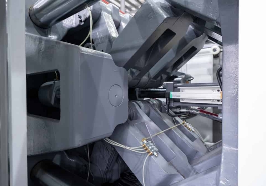 Коленно-рычажный механизм