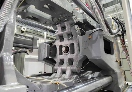 Коленно-рычажный механизм