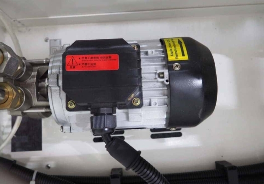 Помпа со встроенным датчиком перегрузки