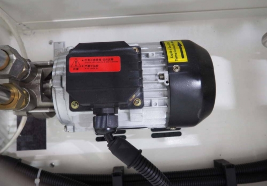 Помпа со встроенным датчиком перегрузки