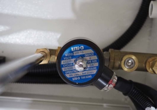 Клапан включения подачи воды