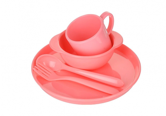 Посуда из пластика