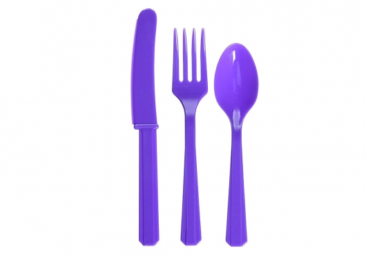 Набор пластиковых столовых приборов