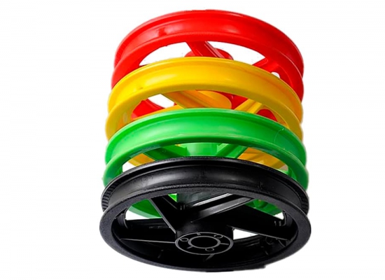 Пластиковые колеса разного цвета