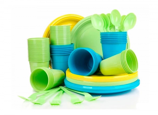 Одноразовая посуда из пластмассы