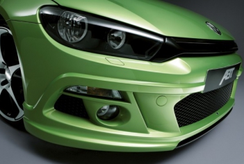 Автомобильный бампер из пластика