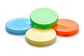 Пластиковые крышки от банок