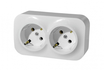 Розетка двойная электрическая